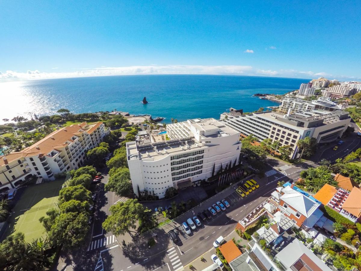 Melia Madeira Mare Hotel Funchal  Eksteriør billede Aerial view of the hotel