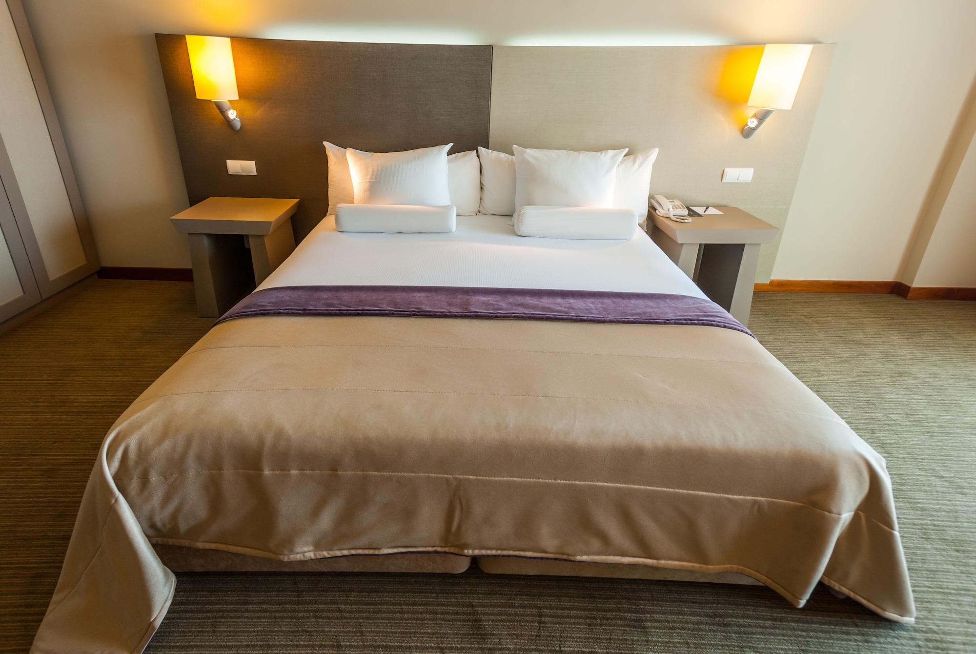 Melia Madeira Mare Hotel Funchal  Eksteriør billede A bed