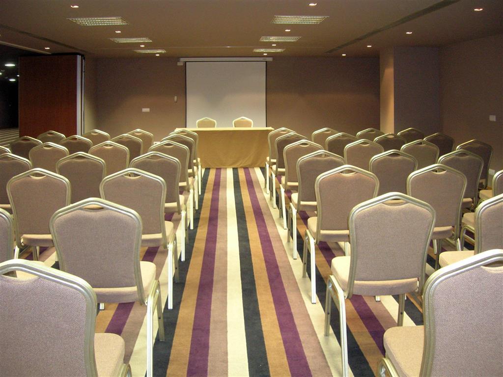 Melia Madeira Mare Hotel Funchal  Faciliteter billede A typical conference room