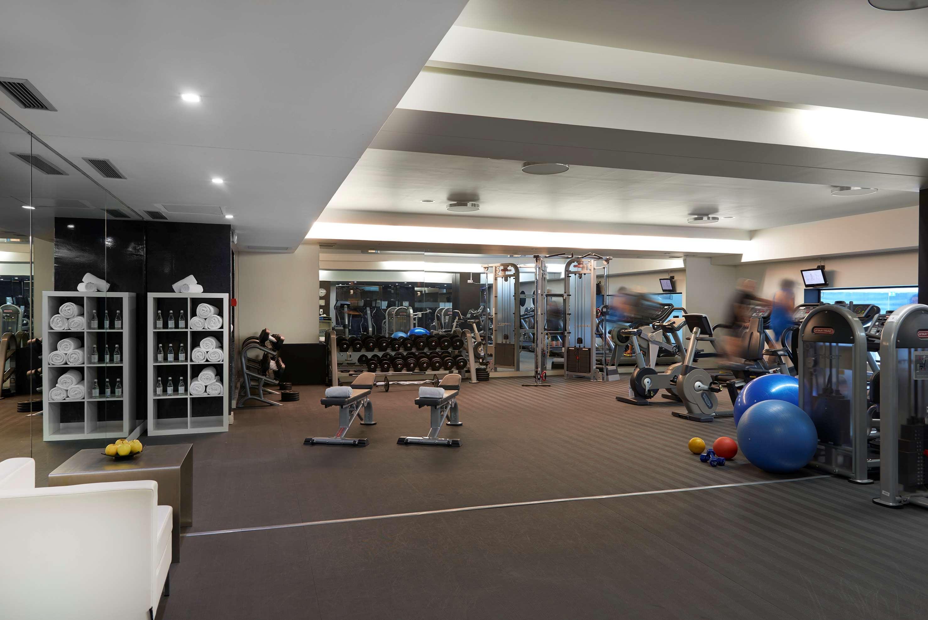 Melia Madeira Mare Hotel Funchal  Eksteriør billede The gym at the Mandarin Oriental, Hong Kong